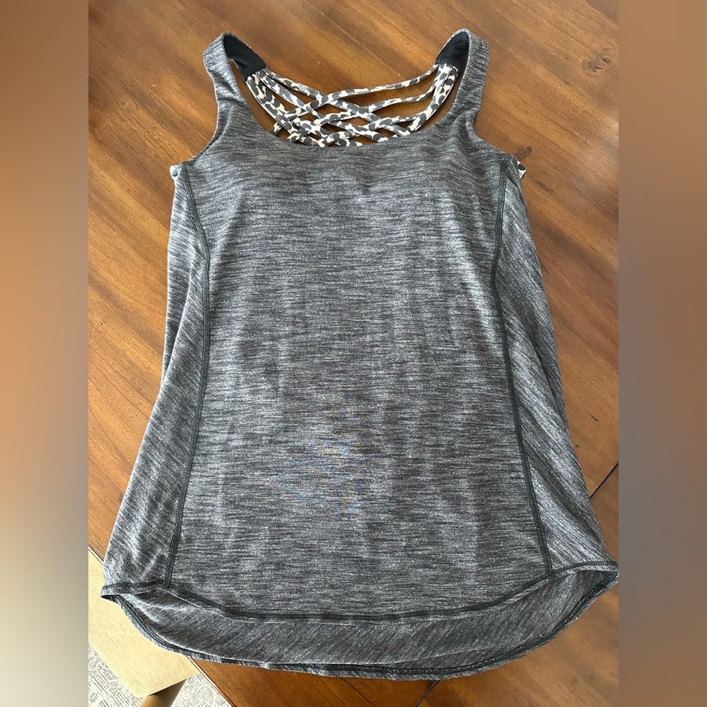 Lululemon Built in Bra Tank Size 8 with Pads